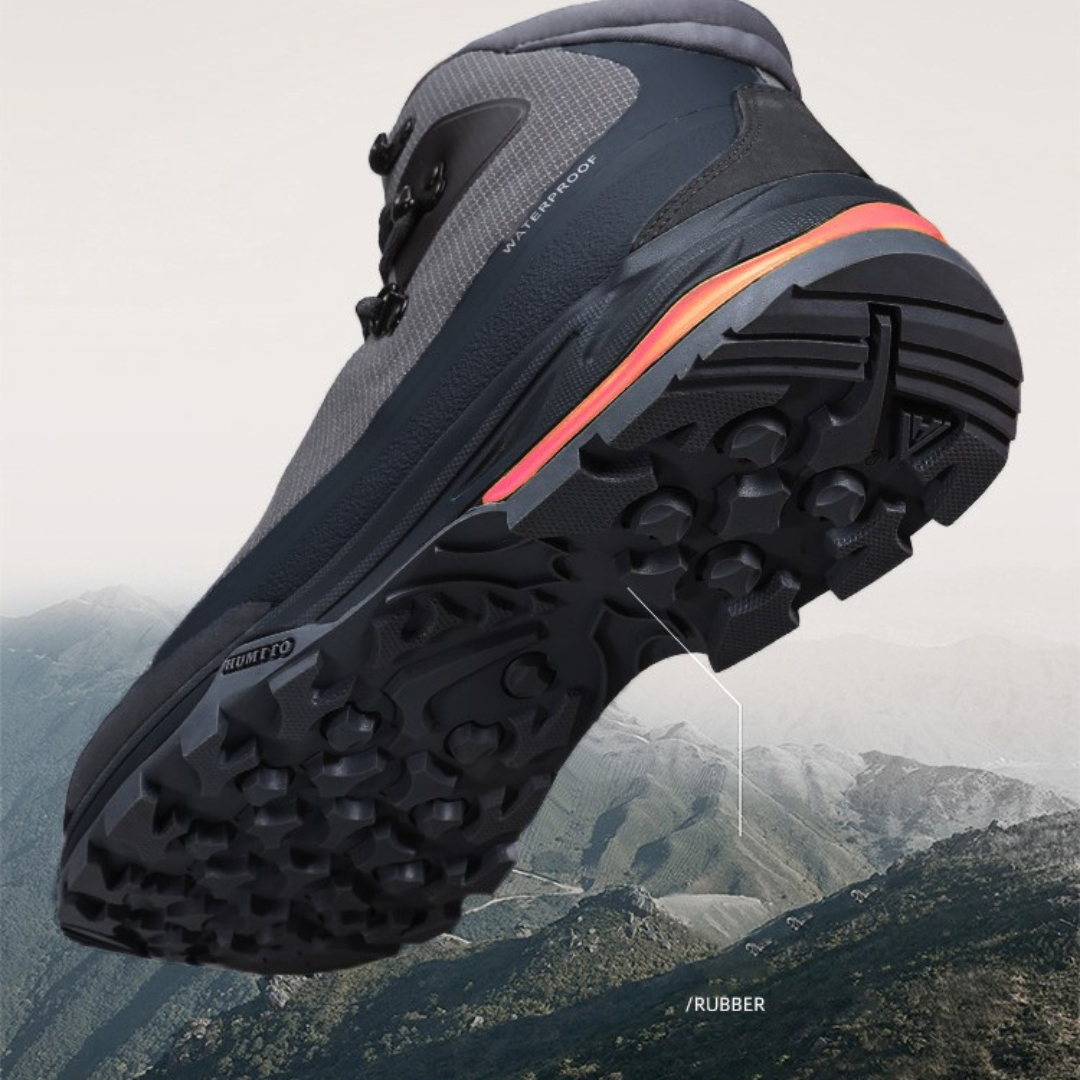 Humtto 230189A Outdoor Trekking Waterproof and Snowproof Shoes
